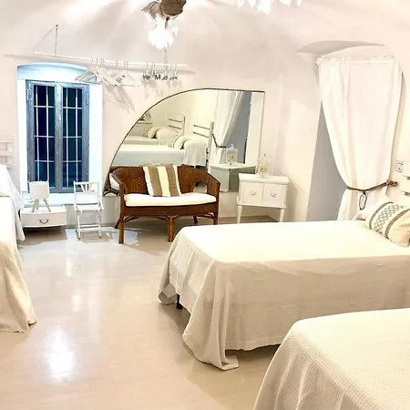 Flower Nel Cuore Della Citta' Apartamento Bari