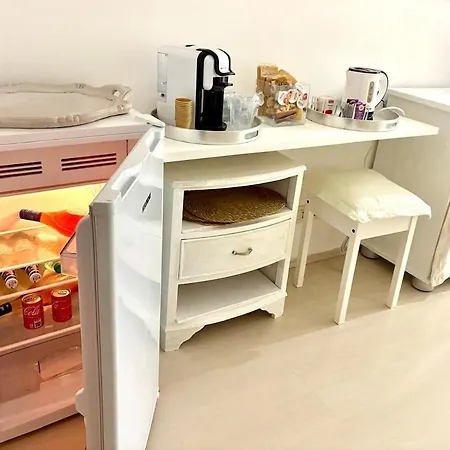 Flower Nel Cuore Della Citta' Apartamento Bari