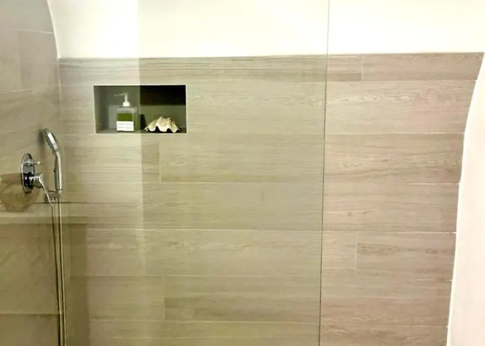 Flower Nel Cuore Della Citta' Bari