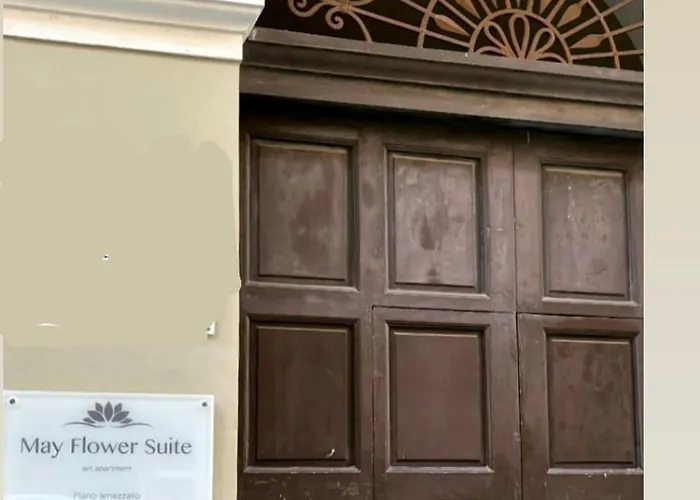 Flower Nel Cuore Della Citta' Bari