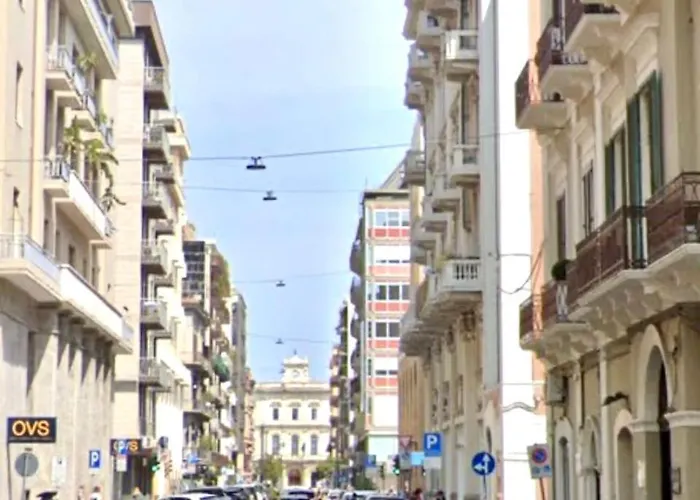 Flower Nel Cuore Della Citta' Apartamento Bari